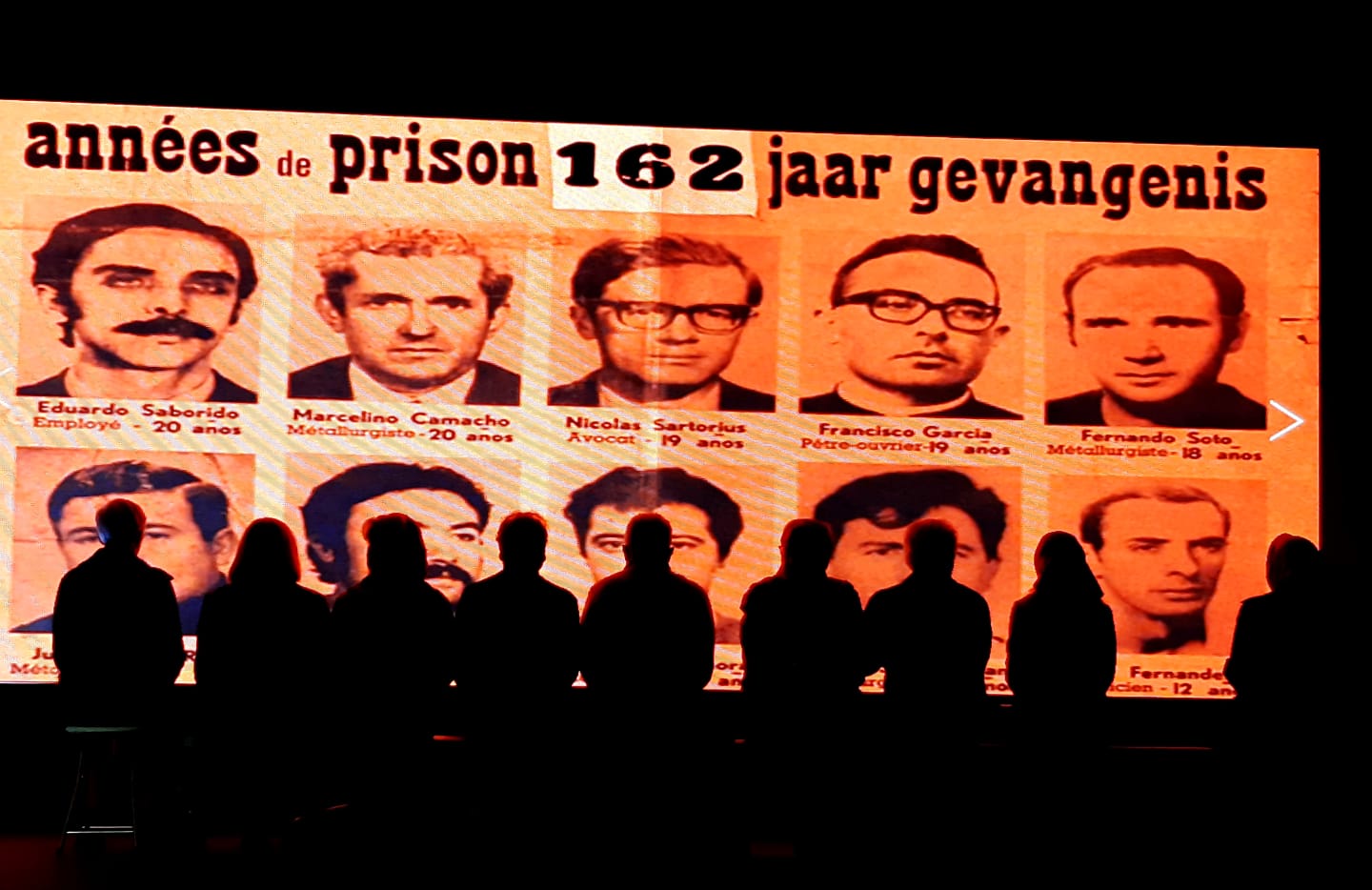 Inauguración Salon Mari Luz Nájera con la representación de "La caída de los oblatos" - 5